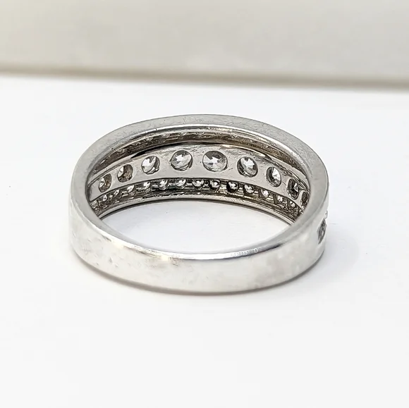 Sterling silver 925 wide band simulated faux diamond round ring vintage - Picture 4 of 7